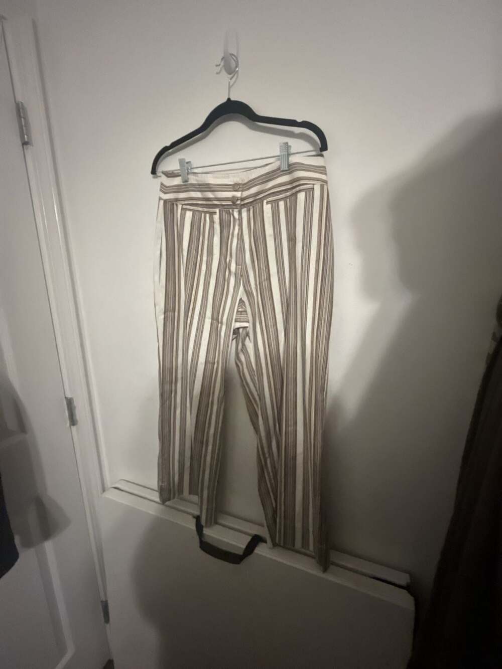 Chico's Size 1.5 Striped Tapered Pants